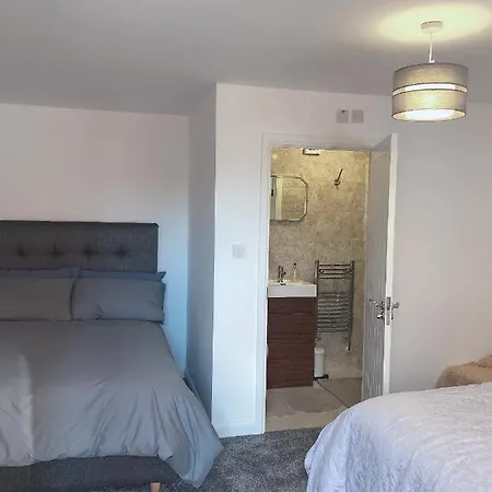 Flat 1 - Entire Modern Studio With En-Suite And Free Parking Close To Qmc, City Centre & Notts Uni Nottingham Exterior photo