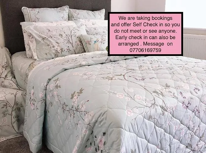 Flat 1 - Entire Modern Studio With En-Suite And Free Parking Close To Qmc, City Centre & Notts Uni