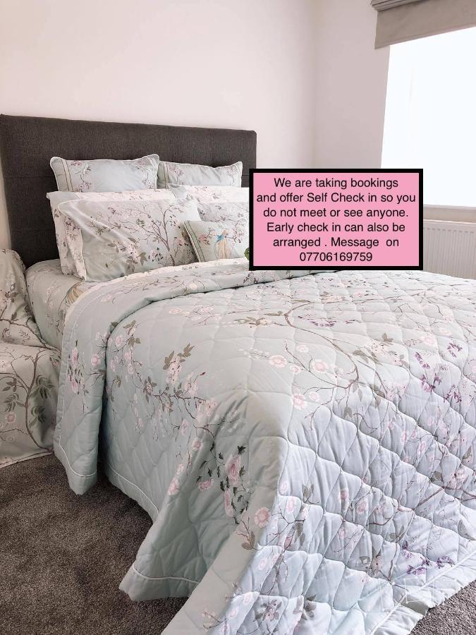 Flat 1 - Entire Modern With En-suite And Free Parking Close To Qmc, Centre & Notts Uni *